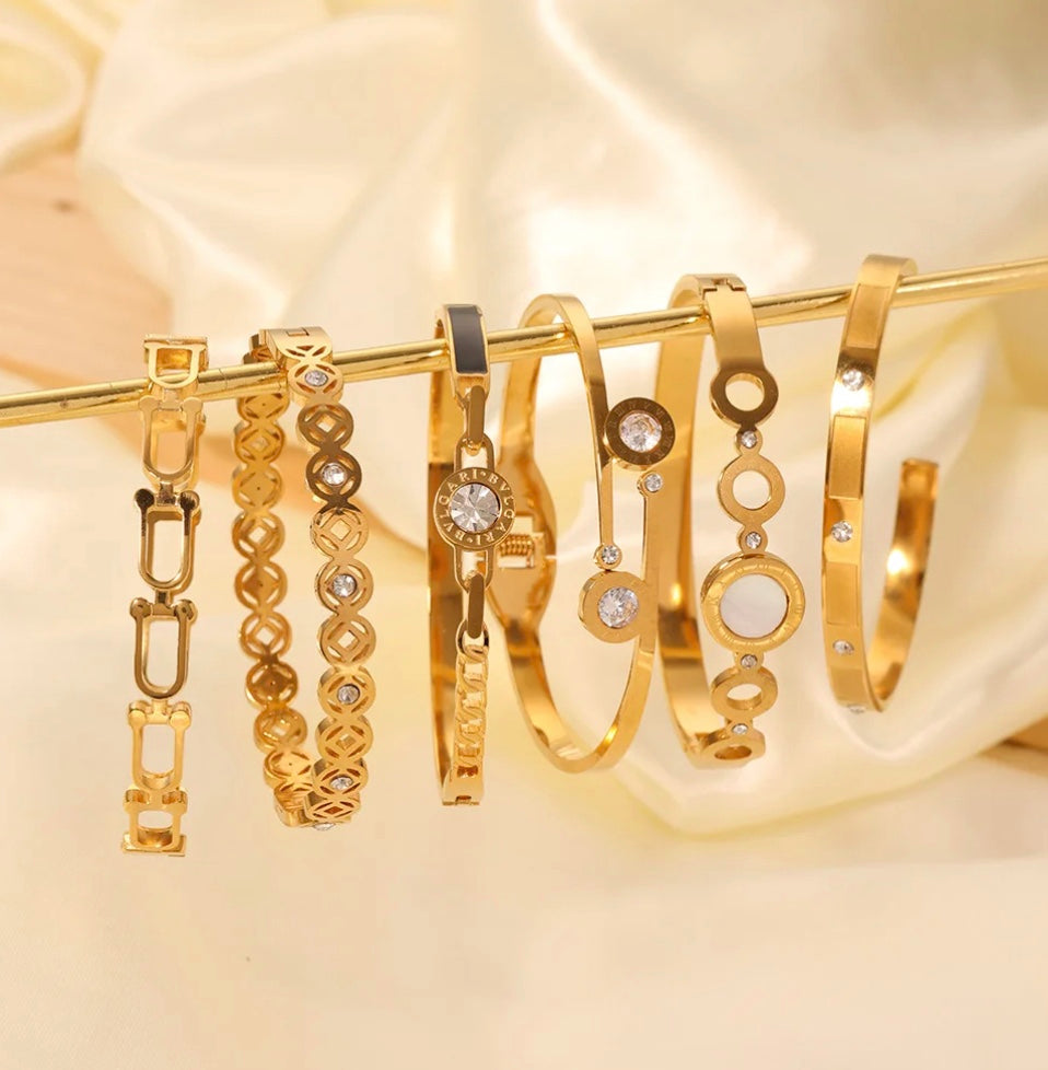 Geometric Circle Bangle